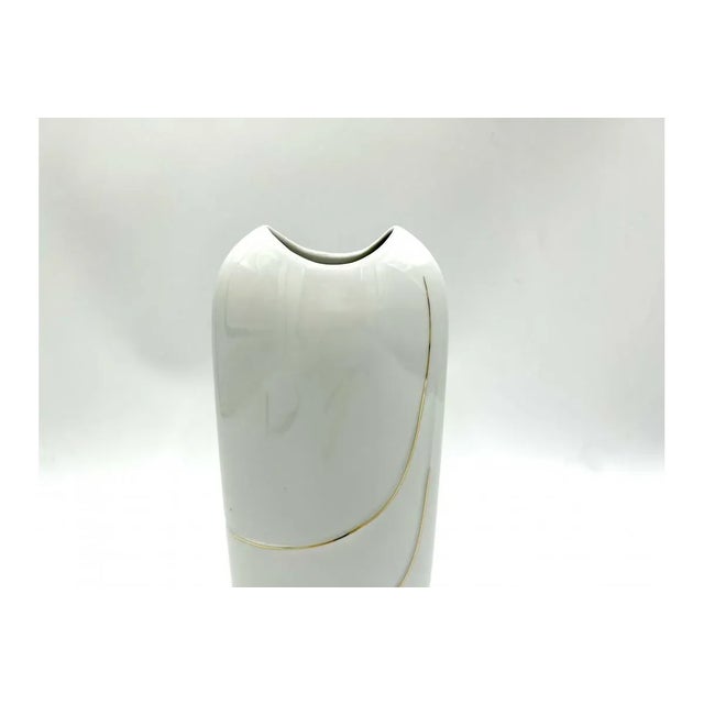1980s Porcelain Vase by Johann Seltmann Vohenstrauß, Germany, 1950s For Sale - Image 5 of 10