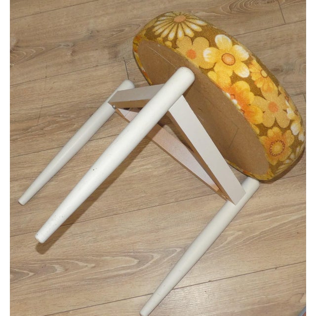 Round Stool with Removable Flower Power Upholstered Seat, 1970s For Sale - Image 6 of 9