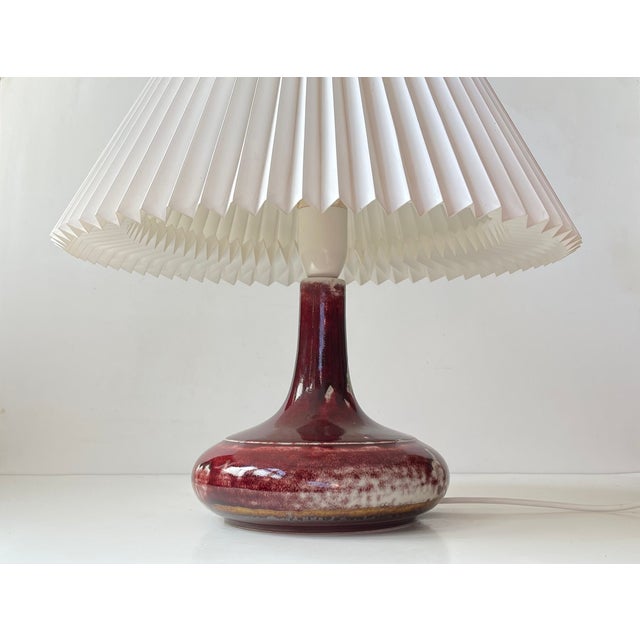 Mid-Century Modern Mid-Century Oxblood Red Stoneware Table Lamp from Desiree & Le Klint, 1960s For Sale - Image 3 of 11