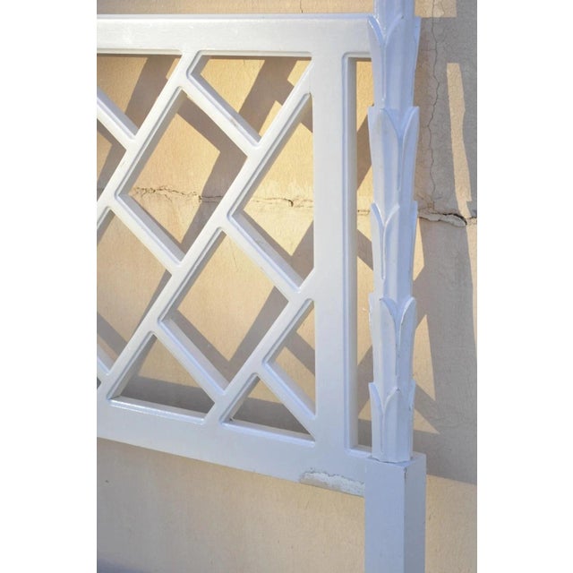 White Vintage Hollywood Regency Faux Bois Bamboo Fretwork Tall Post King Bed Headboard For Sale - Image 8 of 11