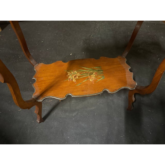 Inlaid Wooden Pedestal Table, 1920s, in Very Good conditions. Designed 1920 to 1949