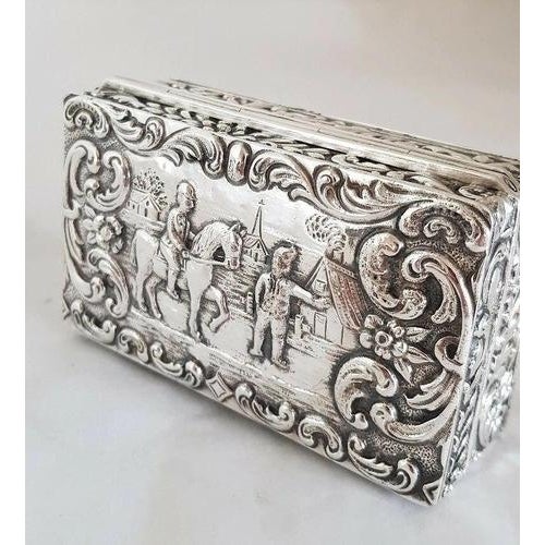 Antique Dutch Silver Repoussé Trinket or Jewellery Box Late 19th Century For Sale - Image 3 of 14