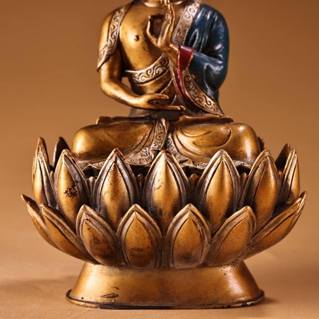 Vintage Gilt Bronze Shakyamuni Buddha Statue on Lotus Base - Asian Sculpture For Sale - Image 9 of 9