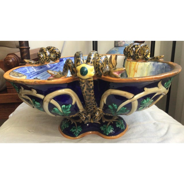 CATEGORY Antiques & Decorative Art / Ceramics & Porcelain GUARANTEE LINE Italian Urbino style maiolica centrepiece...
