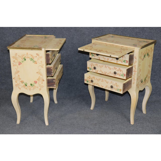 Italian 1950's Pair of Italian Venetian Style Creme Paint Decorated and Gilt Nightstands For Sale - Image 3 of 13