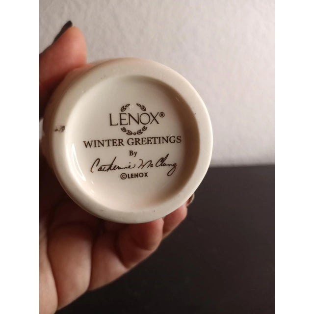 This is a STUNNING Lenox WINTER GREETINGS 5" Porcelain Bud Vase.