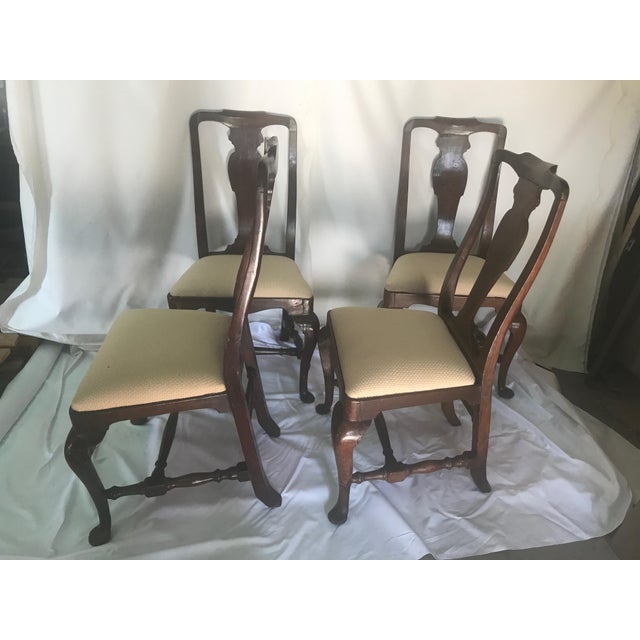 Traditional Mid 18th Century Period Queen Anne Chairs- 4 Pieces For Sale - Image 3 of 8
