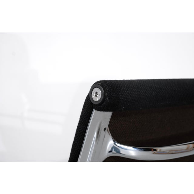 Metal EA 117 Armchairs by Charles Ray Eames for ICF, USA, 1969, Set of 4 For Sale - Image 7 of 15