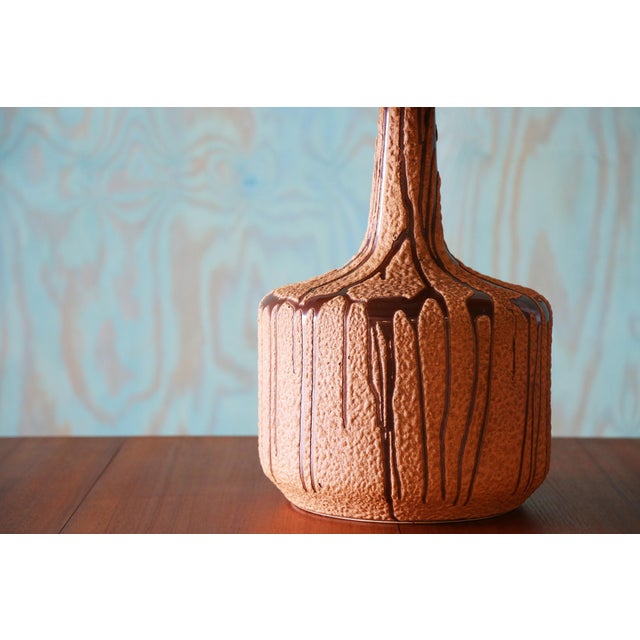 1960s 1960s Mid Century Modern Lava Drip Glaze Studio Craft Pottery Table Lamp For Sale - Image 5 of 13