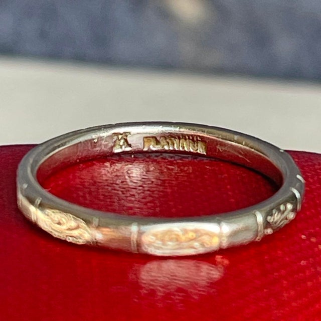 1920s Antique Platinum Engraved Band – A Whisper of the 1920s, Size 5.25 For Sale - Image 5 of 6