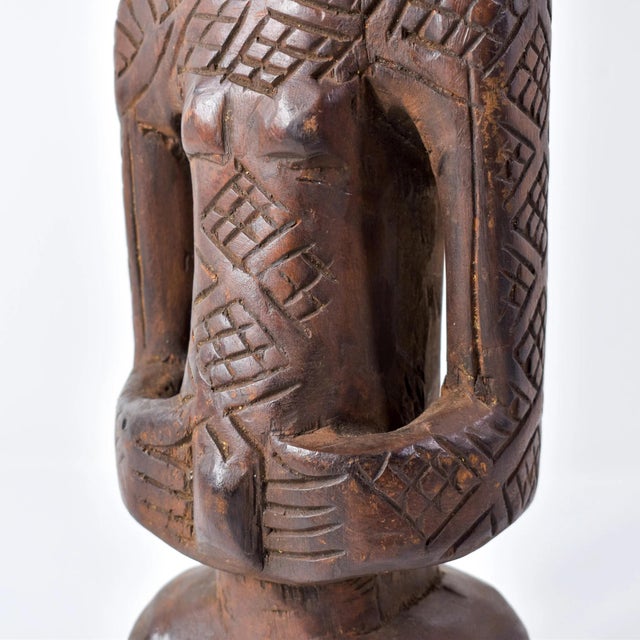 Early 20th Century Early 20th Century Ndengese Male Wooden Figure For Sale - Image 5 of 16