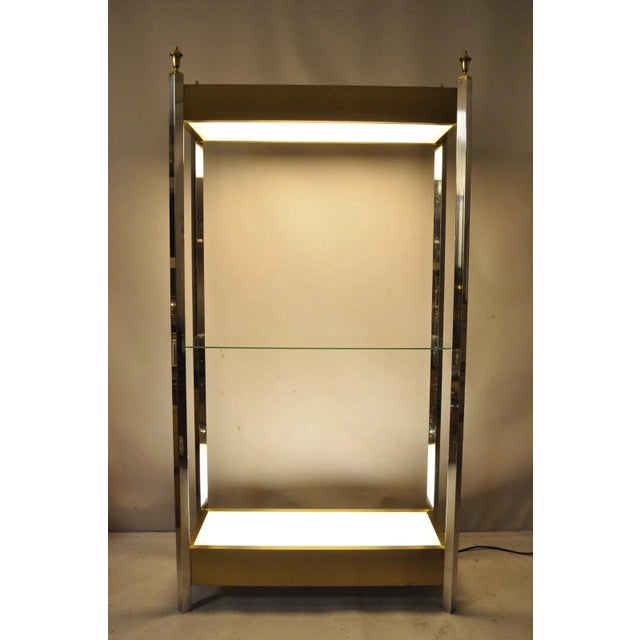 Vintage Mid Century Modern Lighted Chrome & Brass Etagere Display Shelf Curio. Item features a polished chrome metal...