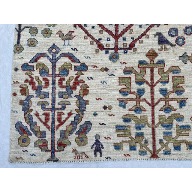 Ivory Tree of Life Rug 8x10 For Sale - Image 4 of 9