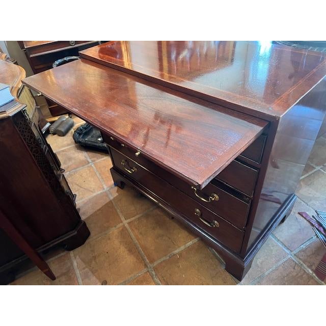 1970s 1970s Baker Furniture Historic Charleston Mahogany Chest of Drawers For Sale - Image 5 of 6