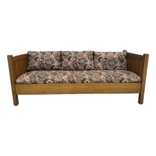1990s Stickley Craftsman Spindle Back Sofa For Sale