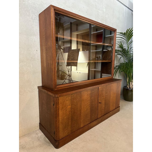Art Deco Display Cabinet in Oak, 1930s For Sale - Image 4 of 18
