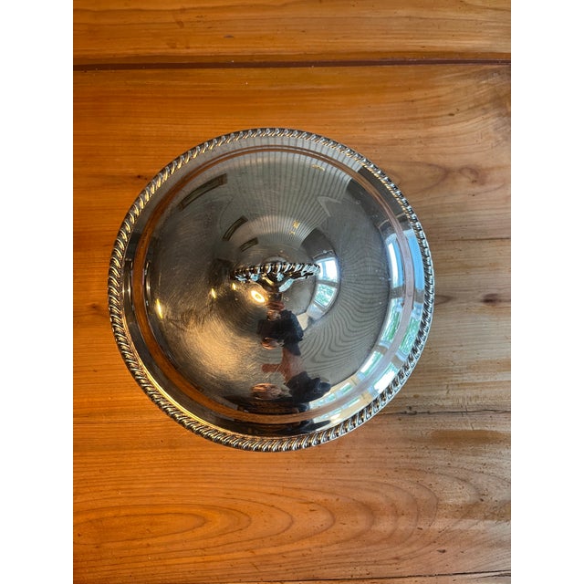 English 1960s Wm Rogers Mid-Century Round Silver Plated Casserole Dish With Original Pyrex Insert For Sale - Image 3 of 8