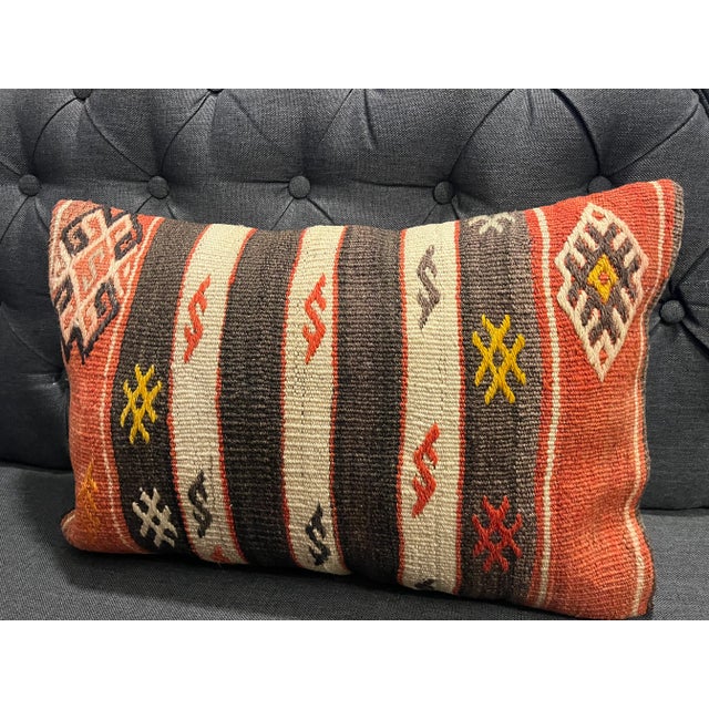 Textile 1980s Traditional Pillow Cover For Sale - Image 7 of 10