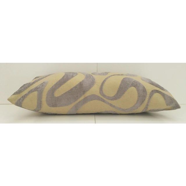 Contemporary Mod Velvet Swirl Rectangular Pillow For Sale - Image 3 of 4