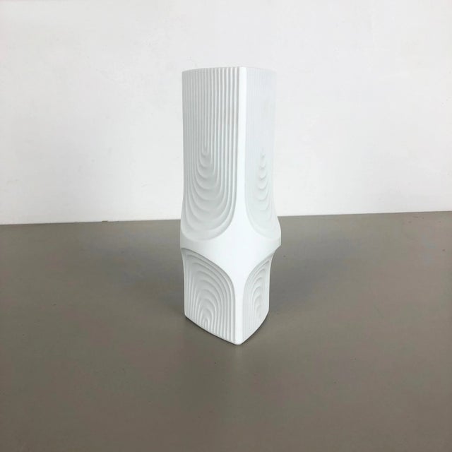 Op art porcelain vase producer: ak kaiser, germany this original vintage op art vase was produced in the 1970s in germany....