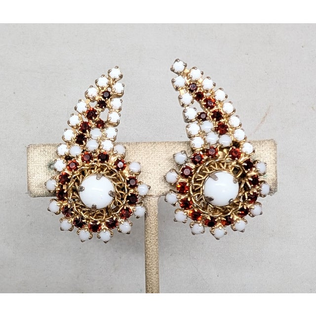 Vintage 1960s Signed Hobe White & Red Rhinestone Climber Clip Earrings-2 Pieces For Sale - Image 4 of 8