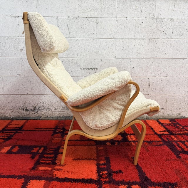 Bruno Mathsson Vintage Pair of Pernilla Lounge Chairs by Bruno Mathsson for Dux in Faux Lambswool, 1970's For Sale - Image 4 of 14