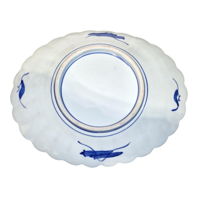 Japanese Arita Imari Porcelain Scalloped Charger Plates, 1890s, Set of 2 For Sale - Image 6 of 8