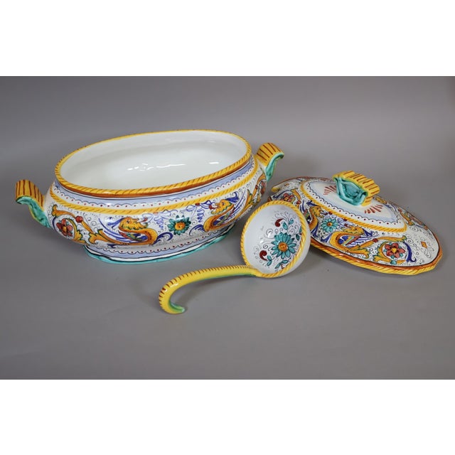 Traditional 1970s Fima Deruta Italian Raffaellesco Majolica Soup Tureen With Ladle For Sale - Image 3 of 8