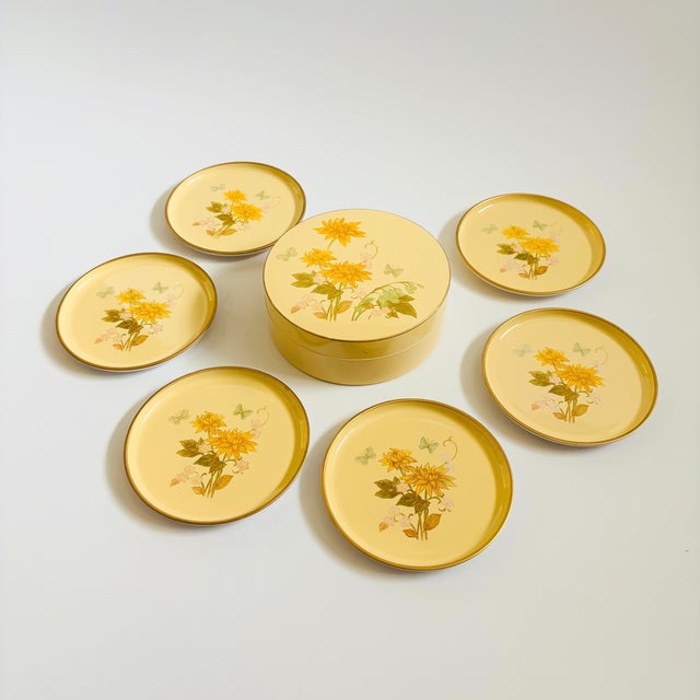 Mid 20th Century Yellow Lacquerware Floral Coaster Set For Sale - Image 5 of 13