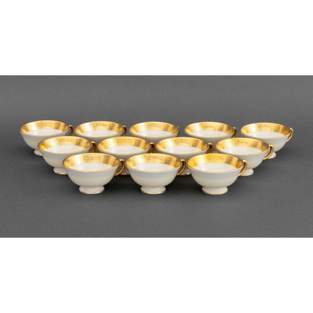 Late 20th Century Lenox "Westchester" Porcelain Service, 72 Pcs. For Sale - Image 12 of 15