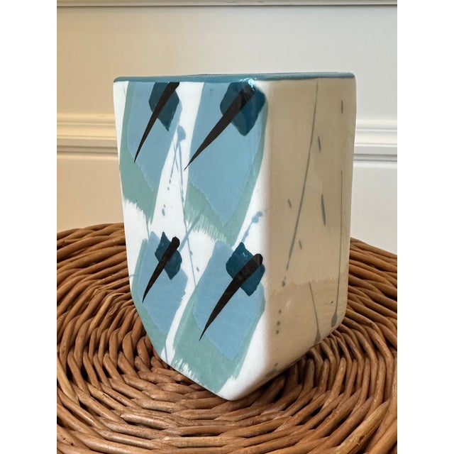 Vintage 1983 Signed Ceramic Postmodern Pop Art Vase For Sale In Los Angeles - Image 6 of 17