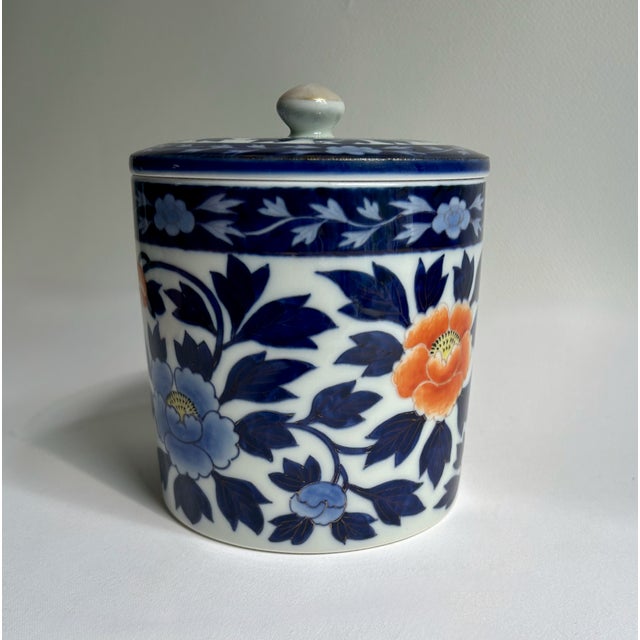 Fukagawa Koransha Blue &.White Peonies Lidded Porcelain Jar, C. 1930s For Sale In New York - Image 6 of 17