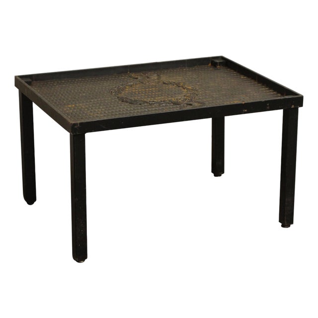 Beaded Wreath Iron Coffee Table For Sale