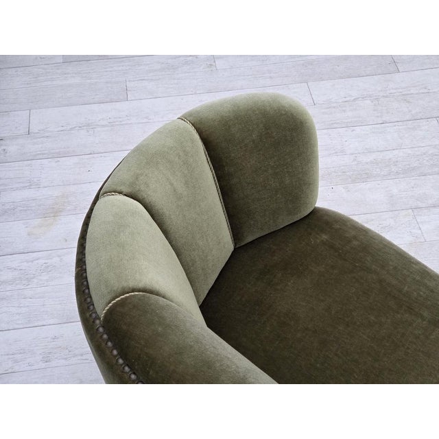 Danish 2-Seater Banana Sofa in Green Furniture Velour and Oak Wood Legs, 1970s For Sale - Image 17 of 18