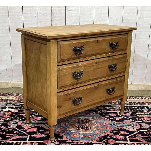 English Walnut Chest of Drawers, Early 20th Century For Sale - Image 11 of 17