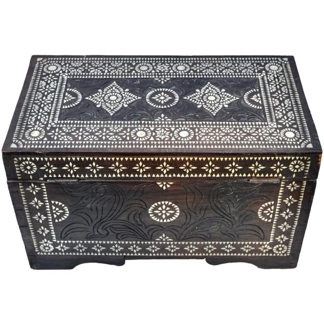 Wood Late 19th Century Moorish-Patterned Mother-Of-Pearl Chest For Sale - Image 7 of 11