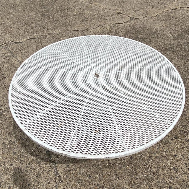 Russell Woodard Vintage Russell Woodard Sculptura 53" Round Wrought Iron Patio Dining Table For Sale - Image 4 of 11