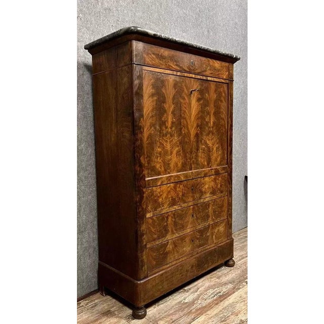 Louis Philippe Secretaire in Mahogany and Maple, 1820 For Sale - Image 5 of 6