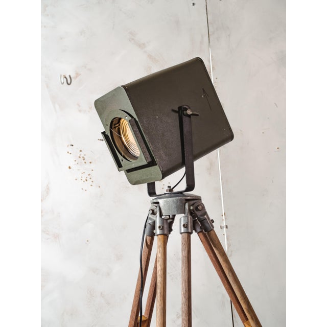 Green Patt 45 Theater Light on Wooden Tripod from Strand Electric, 1960s For Sale - Image 17 of 18