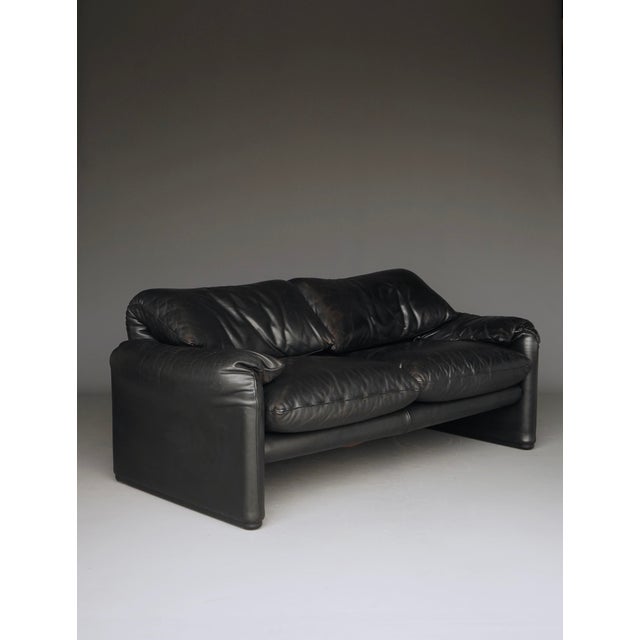 1970s Two Seater Maralunga Sofa in Black Leather from Cassina, 1970s For Sale - Image 5 of 18