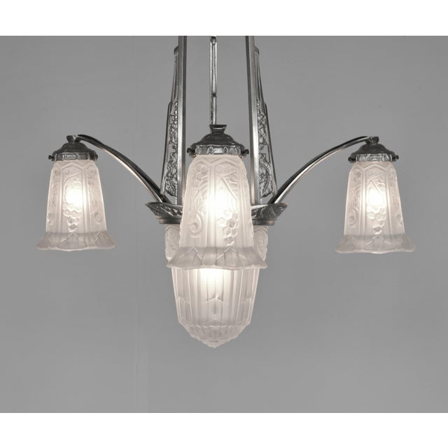 French Art Deco 3-Armed Chandelier by Pierre Maynadier 1930s For Sale - Image 6 of 14