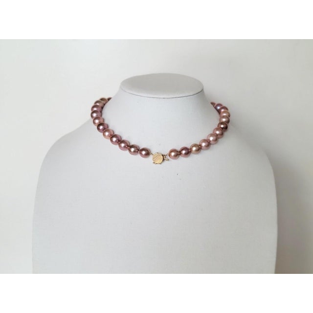 Natural Freshwater Edison Dark Pink Pearl Necklace With 14k Gold Clasp For Sale - Image 9 of 15