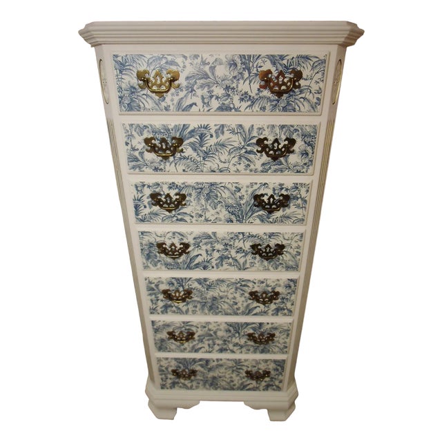 Georgian Court Chest of Drawers by Ethan Allen, 1990s For Sale