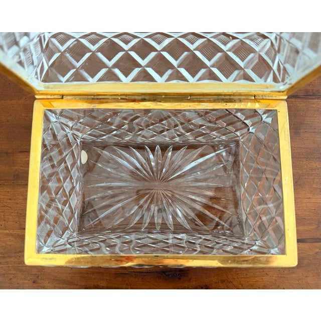 Antique Baccarat (Attrib.) Cut Crystal Glass Casket Box With Bow Clasp For Sale - Image 10 of 12