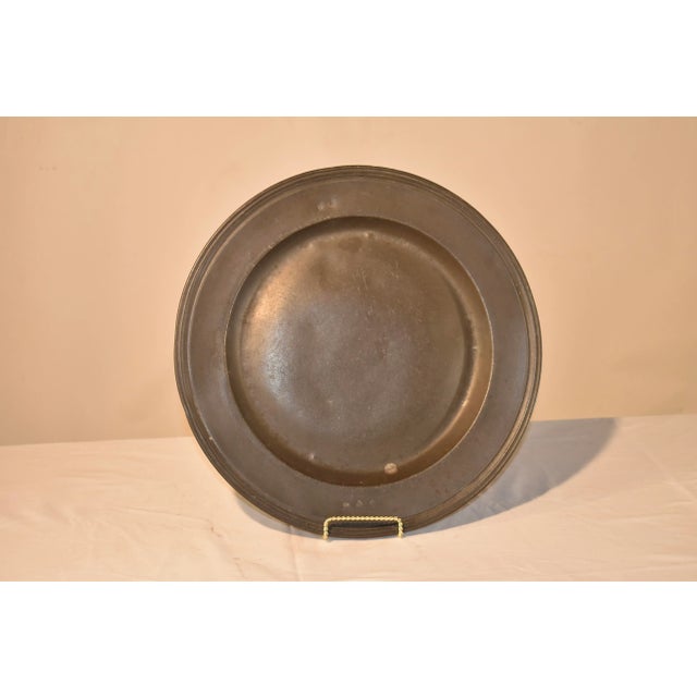 English 18th Century English Pewter Charger For Sale - Image 3 of 11