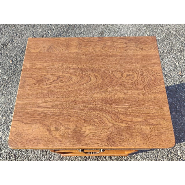 Wood Mid 20th Century Ethan Allen Baumritter Heirloom Nutmeg Maple Colonial Early American Nightstand For Sale - Image 7 of 9