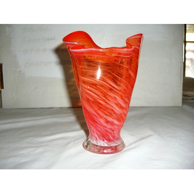 Mid-Century Modern Vintage Fenton Art Glass Handkerchief Vase For Sale - Image 3 of 7