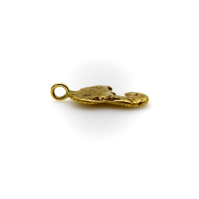 Modern Vintage 22k Gold Nugget Pendant With Pac-Man Resemblance For Sale - Image 3 of 10