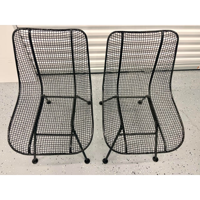 Salterini Mid Century Modern Woodard Sculptural Mesh Side Chairs - Set of 2 For Sale - Image 4 of 6