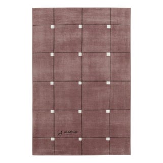 Hand-Tufted Wool Rug in Light Burgundy With Subtle Grid Pattern For Sale